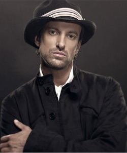 Daniel Powter: Free Loop