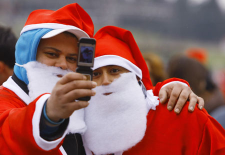 Bucharest breaks Santa world record