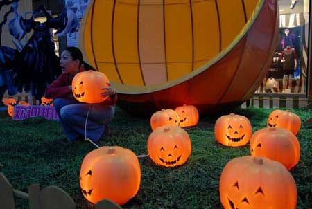 Jack O'Lanterns in Beijing