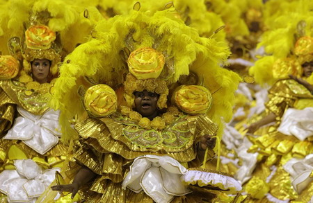 Brazil's carnival kicks into high gear