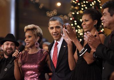 Obama attends the Christmas in Washington Celebration