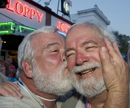 Man wins Hemingway Look-Alike Contest