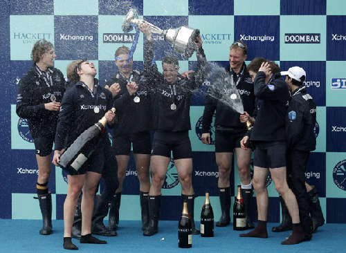 Oxford defeats Cambridge at 157th Boat Race